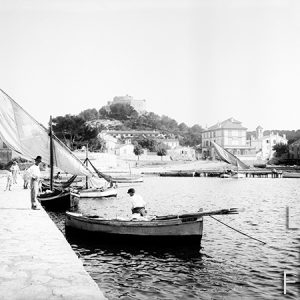 Barques de pêches / Thonon les Bains, barques à voiles latines, 1895