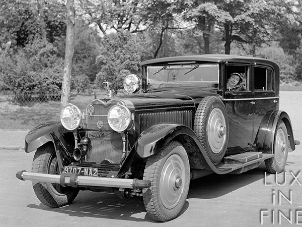 Automobile Hispano-Suiza / Banlieue de Douai, 1930