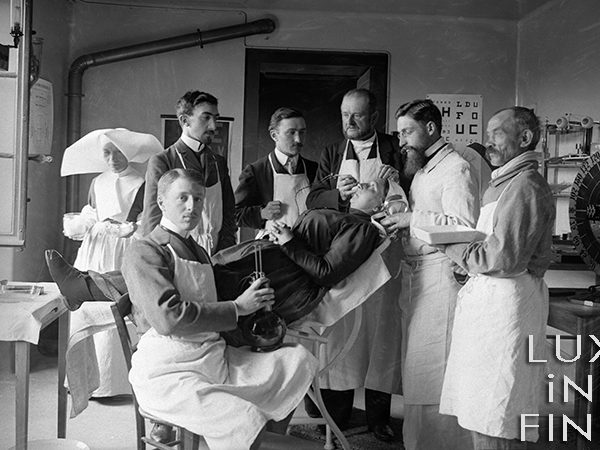 Equipe d'un service ophtalmologique / Hôpital d'Angers, 1903