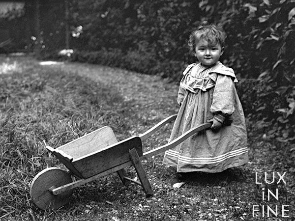L'enfant à la brouette / 1895