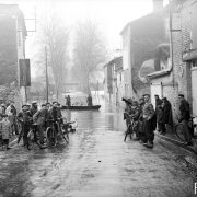 Inondation dans le Lot-et-Garonne. Lauzun, 1938