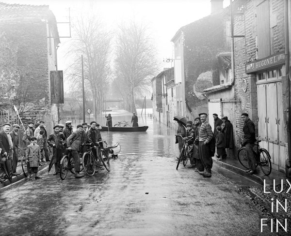 Inondation dans le Lot-et-Garonne. Lauzun, 1938