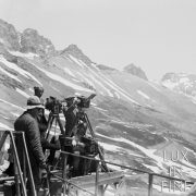 Cinema, tournage d'un film dans les Alpes - NE038298